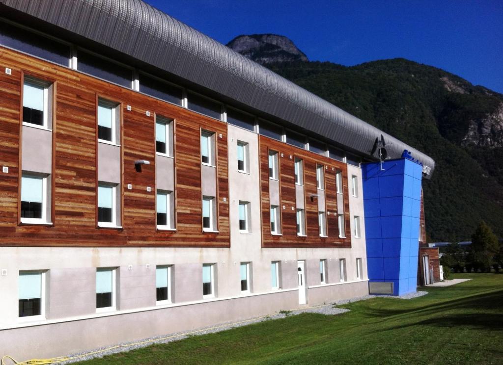 Ibis Budget Saint Jean De Maurienne Sainte-Marie-de-Cuines Экстерьер фото