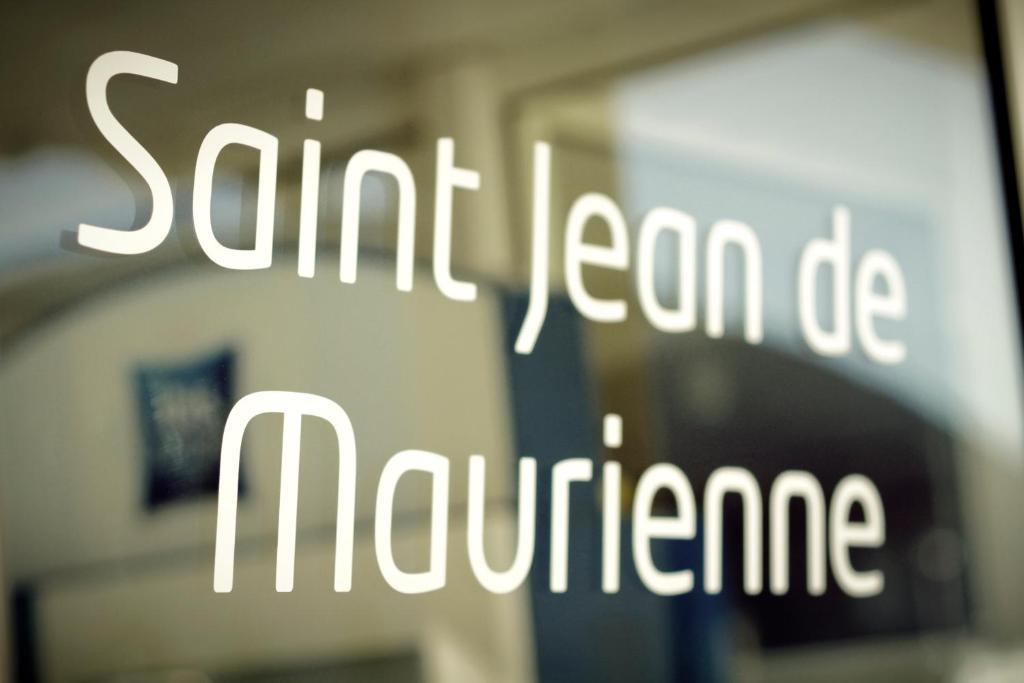 Ibis Budget Saint Jean De Maurienne Sainte-Marie-de-Cuines Экстерьер фото